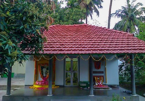Narendrapur Thakurji r Kuthir 1 -500x350